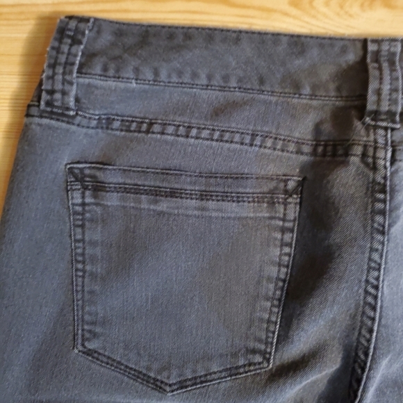 American Rag Women's Straight Legged Jeans - Picture 7 of 9